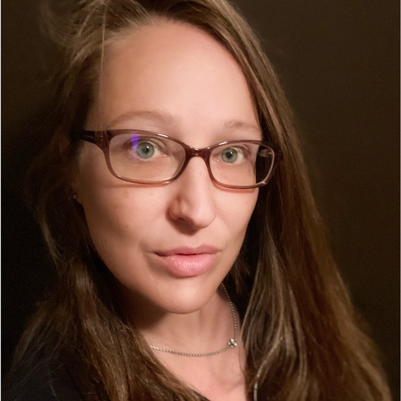 Meet your Posher, Brittany - Picture 1 of 1